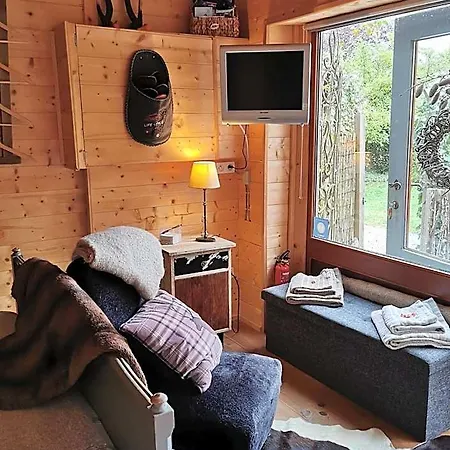 Le Cerf D'hubert Bed & Breakfast Redu